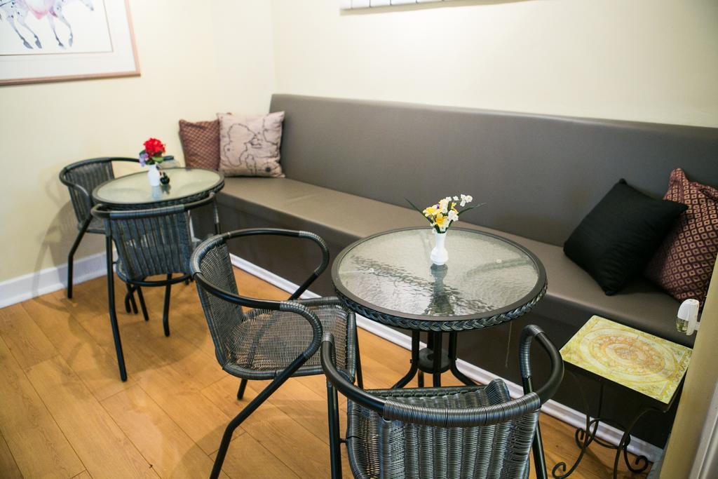 Le 227 Laurier B&B Гатино Экстерьер фото