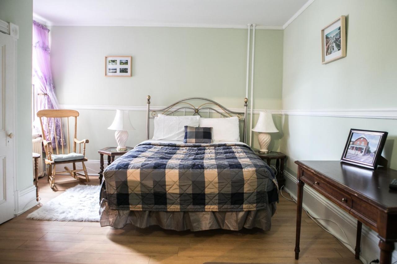 Le 227 Laurier B&B Гатино Экстерьер фото