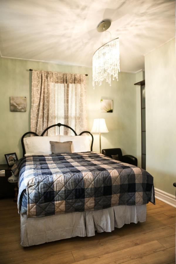 Le 227 Laurier B&B Гатино Экстерьер фото