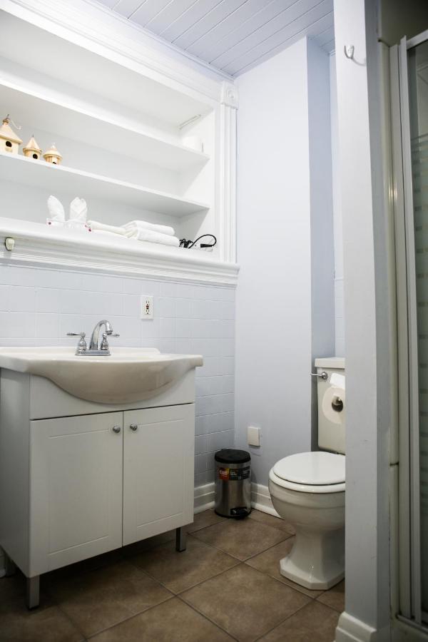 Le 227 Laurier B&B Гатино Экстерьер фото